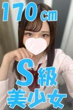 ゆうちゃみ 秋葉原EASY